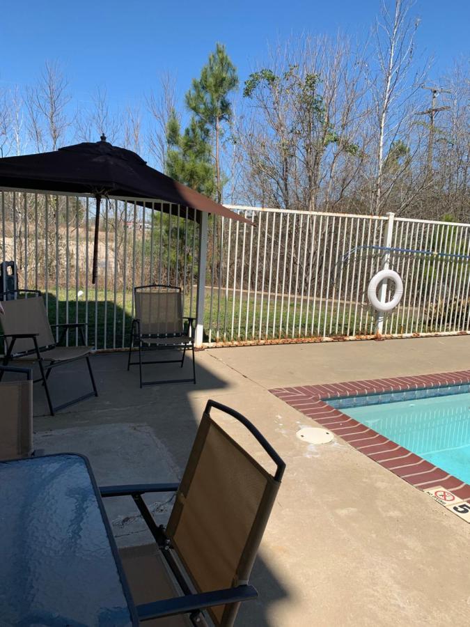 Rodeway Inn & Suites Winnfield Bagian luar foto