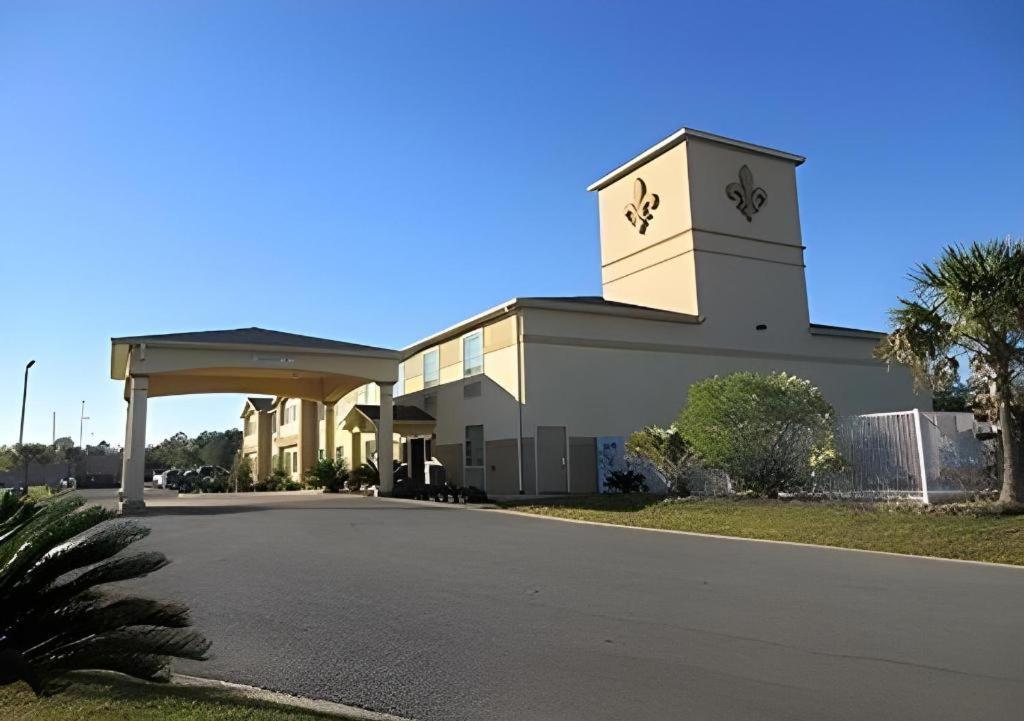 Rodeway Inn & Suites Winnfield Bagian luar foto